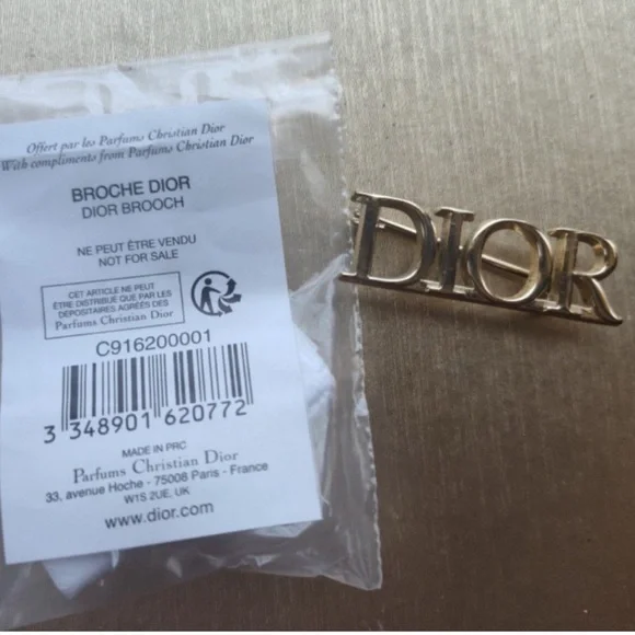 DIOR ICONIC LETTERS BROOCH PIN GOLD TONE METAL - Picture 2 of 4